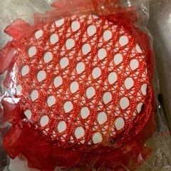 至急❗️髪飾り 赤 大きめのビーズとネット付き 可愛い😍の画像