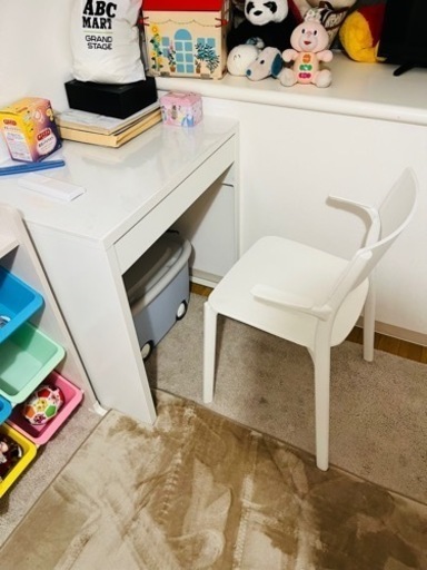 テーブルとチェアー値下げ