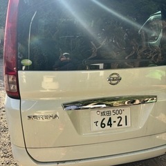 ファミリー向けにバッチリ日産セレナの画像