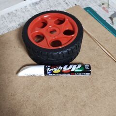今巷を賑わせているダイハツ車用Touchupペイントの画像