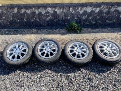 フィット　スタッドレスタイヤ　ホイールセット