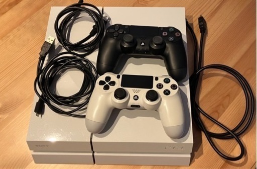 【美品】PS4 本体 コントローラー1つ(白) ソフト付