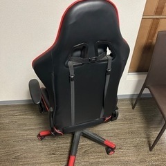 ゲーミングチェアの画像