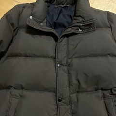 メンズXL ユニクロダウン　こげ茶　フードなしの画像