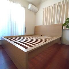 IKEA MALMクイーンベッド