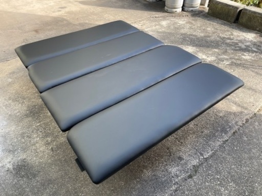 200系ハイエースレザー調ベットキット中古！車中泊キャンプなど