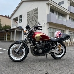 xjr400