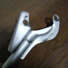 スカイライン 純正フロントストラットタワーバーの画像