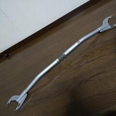 スカイライン 純正フロントストラットタワーバー