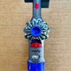バッテリー&フィルタ交換済】Dyson V7 Trrigerpro