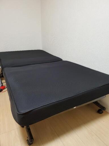 シングルサイズ　ニトリ電動ベッド　元値5万円　介護ベッド