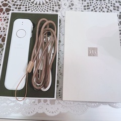 定価21780円　新品　ILI イリー　翻訳機　日本語 英語 韓国語 中国語　の画像