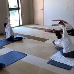 リラックスヨガ&太陽礼拝をやってみよう！40代50代女性豊中服部曽根の画像
