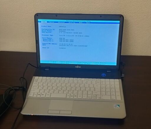 Lifebook A512/FW Celeron B730 / 4GB / 320GB / OS無し