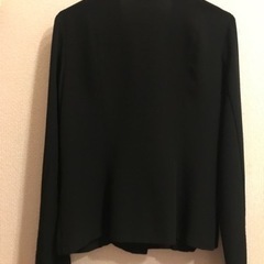 アニエスベー・黒・薄めジャケットの画像