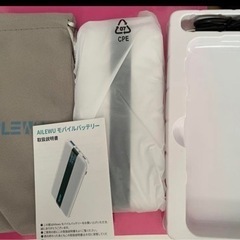 【新品・未使用品】モバイルバッテリー 大容量 急速充電　10000mAh　軽量 充電器 各種対応の画像