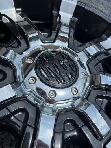 ★ 美品★クリムソン★MG*マーテルギアビースト★215/70R16★BF Goodrich★ALL-Terrain★ホワイトレター★PCD139.7★ハイエース/レジアスエース★