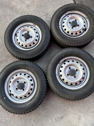 決まりました。　145R12 6PR スタッドレスタイヤ　キャリー　　軽トラ　軽バン