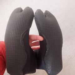 サーフィン用ブーツDOVEの画像