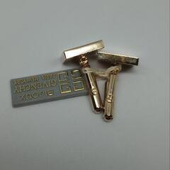 GIVENCHY ジヴァンシィ カフスボタン カフリンクス ゴールドの画像