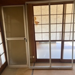 片引きアルミサッシ