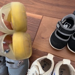 12cmスニーカーサンダル4足セットの画像