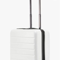 キャリーケース白　機内持ち込みサイズ