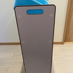 収納棚の画像