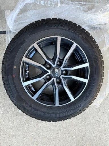 スタッドレスタイヤ、ホイールセット セレナ装着 195/65R15