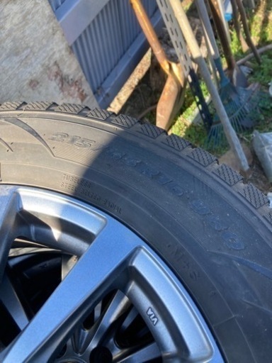 スタッドレスタイヤ