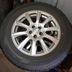 スタッドレスタイヤ　215/65R16の画像