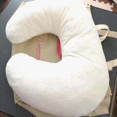 商談中【ほぼ未使用】 授乳クッションの画像