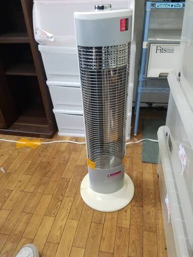リサイクルショップどりーむ鹿大前店 No8206 電気ストーブ KKH-0941 縦長で全体的に温まる！