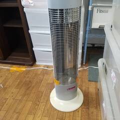 リサイクルショップどりーむ鹿大前店 No8206 電気ストーブ KKH-0941 縦長で全体的に温まる！の画像