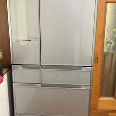 HITACHI 冷蔵庫 ６７０Ｌ