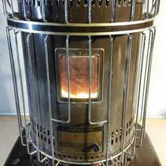 【しん交換必要】トヨトミ開放型石油ストーブKSA120A White Clean120の画像