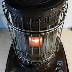 【しん交換必要】トヨトミ開放型石油ストーブKSA120A White Clean120の画像