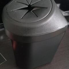 トヨタ·アクア用ゴミ箱