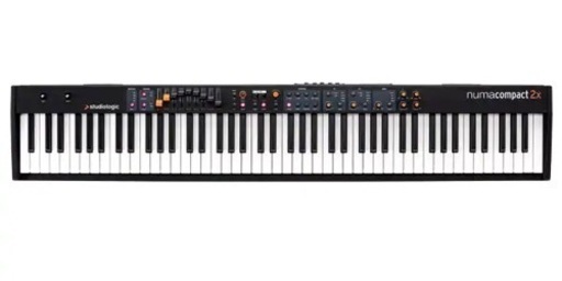 120000円→75000円Studio logic NUMA COMPACT 2X 88鍵スピーカー内蔵本格キーボード　ピアノ　オルガン　専用ケース付き