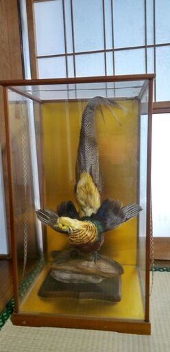 鳥の置物