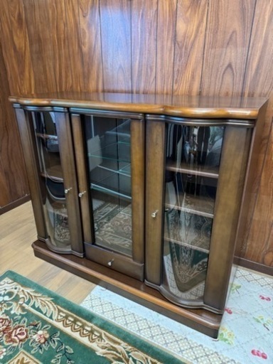 大幅値引△高級サイドボード(強化ガラス)超美品！△