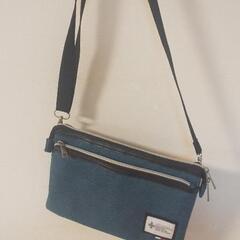 サメブランケット スニーカーなど複数 まとめて引き取って下さる方をさがしていますの画像