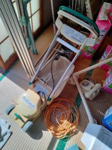 草刈り機