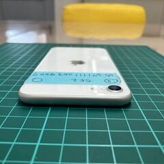 iPhoneSE2ホワイト64G本体のみ(管理No.12)の画像