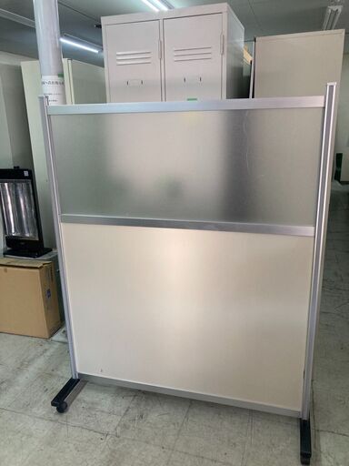 中古　パーテーション　衝立　間仕切り　軽量　キャスター付き　アクリル　W1230　H1500　愛知　一宮市　稲沢市　江南市　岐阜　羽島市　各務ヶ原市　岐阜市　三重　グッドプライス一宮