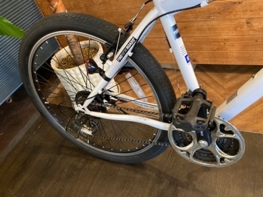 【年末SALE！シボレーMTB 後輪チューブ・チェーン新品！】6段変速　サスペンション付き　26インチマウンテンバイク　ホワイト
