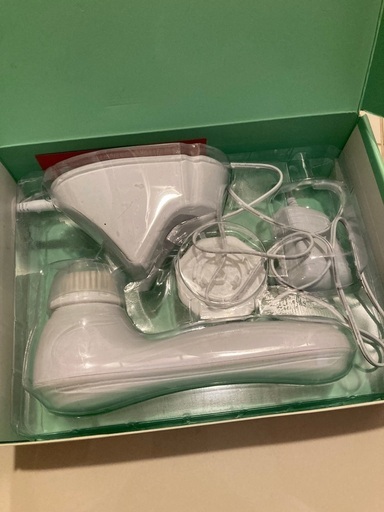 M iroPure 音波洗顔 電動 洗顔ブラシ ボディブラシ 無接点充電式 IPX7防水 毛穴ケア 四つクレンジングムード 二つヘッド付