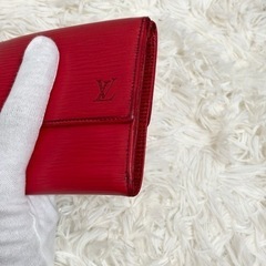 LOUIS VUITTON ポルトモネビエカルトクレディ_エピ レザー REDの画像