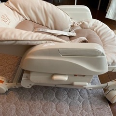 コンビ　リクライニングチェアの画像