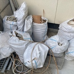 5000円出すので廃材処理してくださいの画像